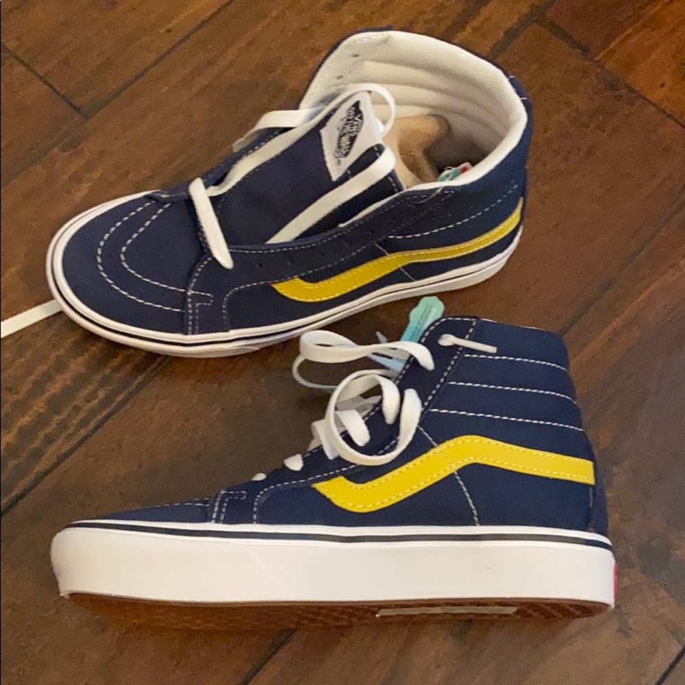 PRICE NEGOTIABLE Custom navy & yellow sk8 hi vans
